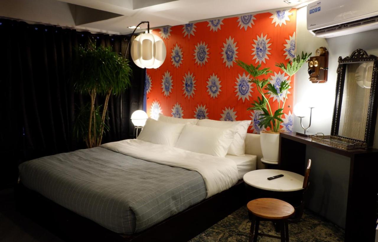 Havitat Boutique Hotel Makati City Exterior photo