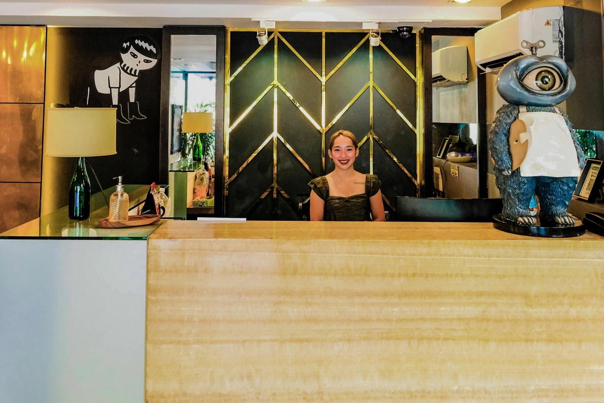 Havitat Boutique Hotel Makati City Exterior photo